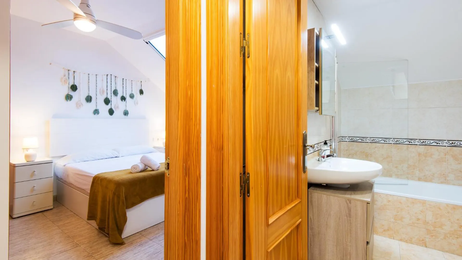 Bio Fuengirola Penthouse, South Terrace Appartement